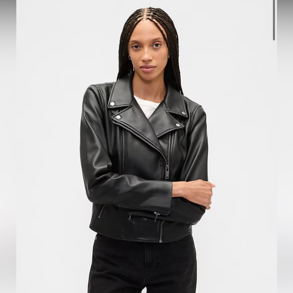 GAP Women's Sleek Black Leather Jacket